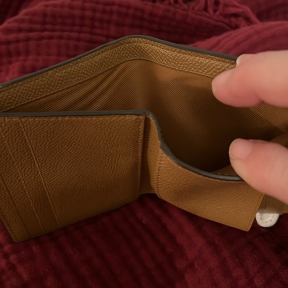 Coach tri fold leather wallet - Picture 4 of 5